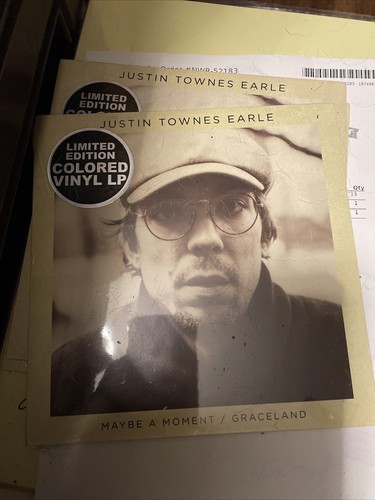 JUSTIN TOWNES EARLE - MAYBE A MOMENT / GRACELAND / Vinyl 7" limited COLORED RARE